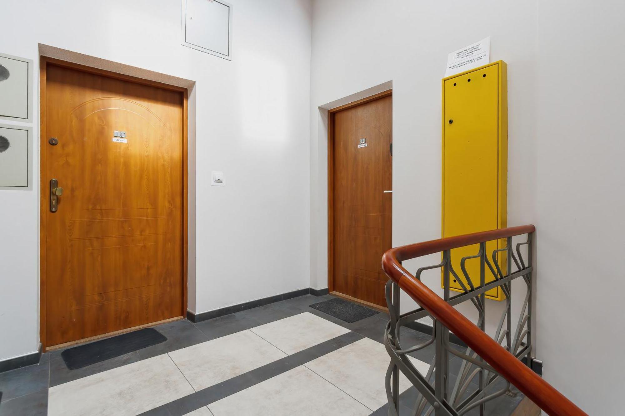 Apartment Amaretto Dluga 60 By Noclegi Renters Krakow Luaran gambar